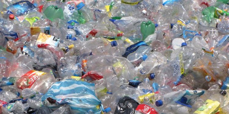 Spain’s Plastic Recycling Crisis and the Path to a Sustainable Solution